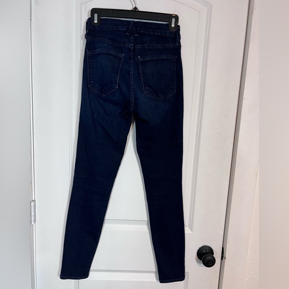 Good American Good Legs Mid-Rise Stretch Skinny Jeans - Picture 6 of 9